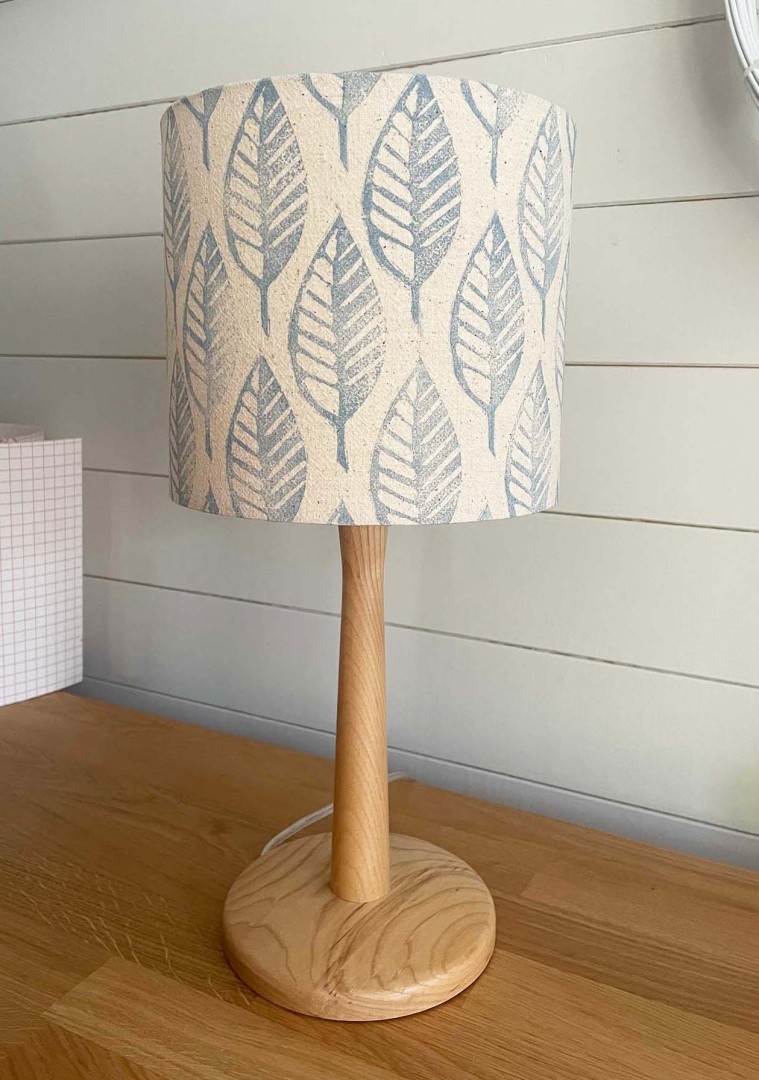 Lino blue leaf5